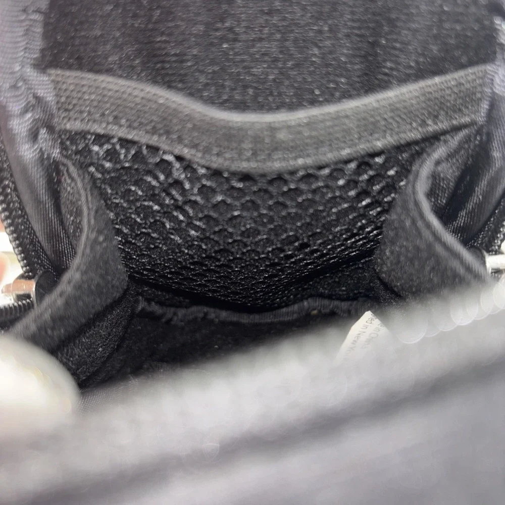 Targus Digital Camera Accessory Case Black Nylon Compact Belt Loop Pockets EUC‎